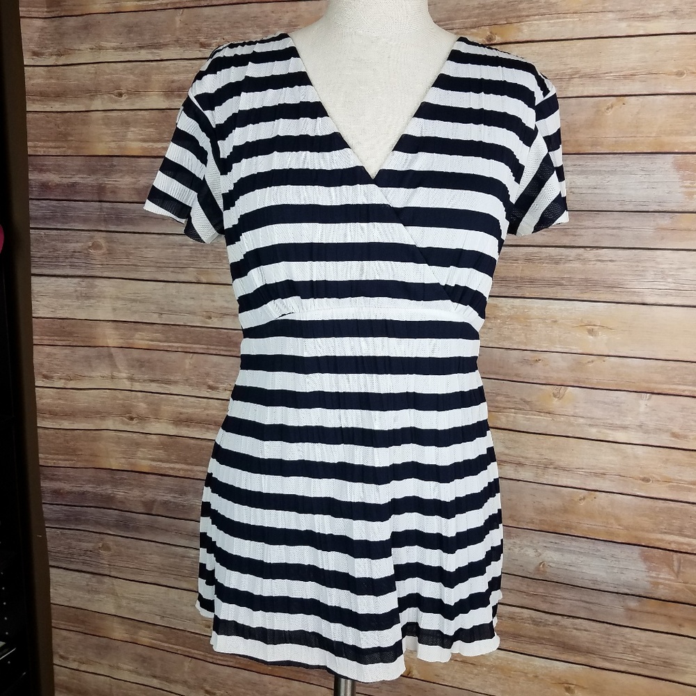 W Work to Weekend Womens Split Sleeve Blouse